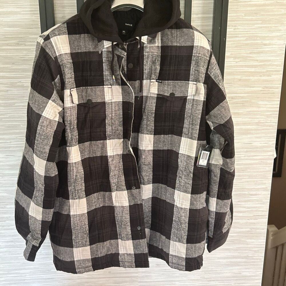 NWT Hurley men's black and white checkered buffalo plaid quilted jacket with hoo